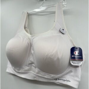NWT White Champion Motion Control Underwire Sport Bra 42D‎